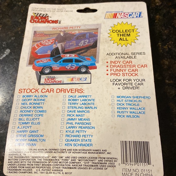 Collectible Sterling Marlin car with stand and card - Picture 3 of 3